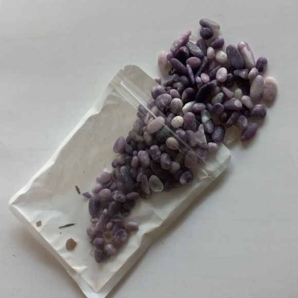 Amethyst Small Tumbled Crystal Stones. - Picture 2 of 5